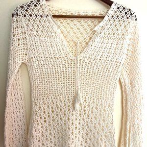 White Hand knit Cotton Top, Form Fitting, Small